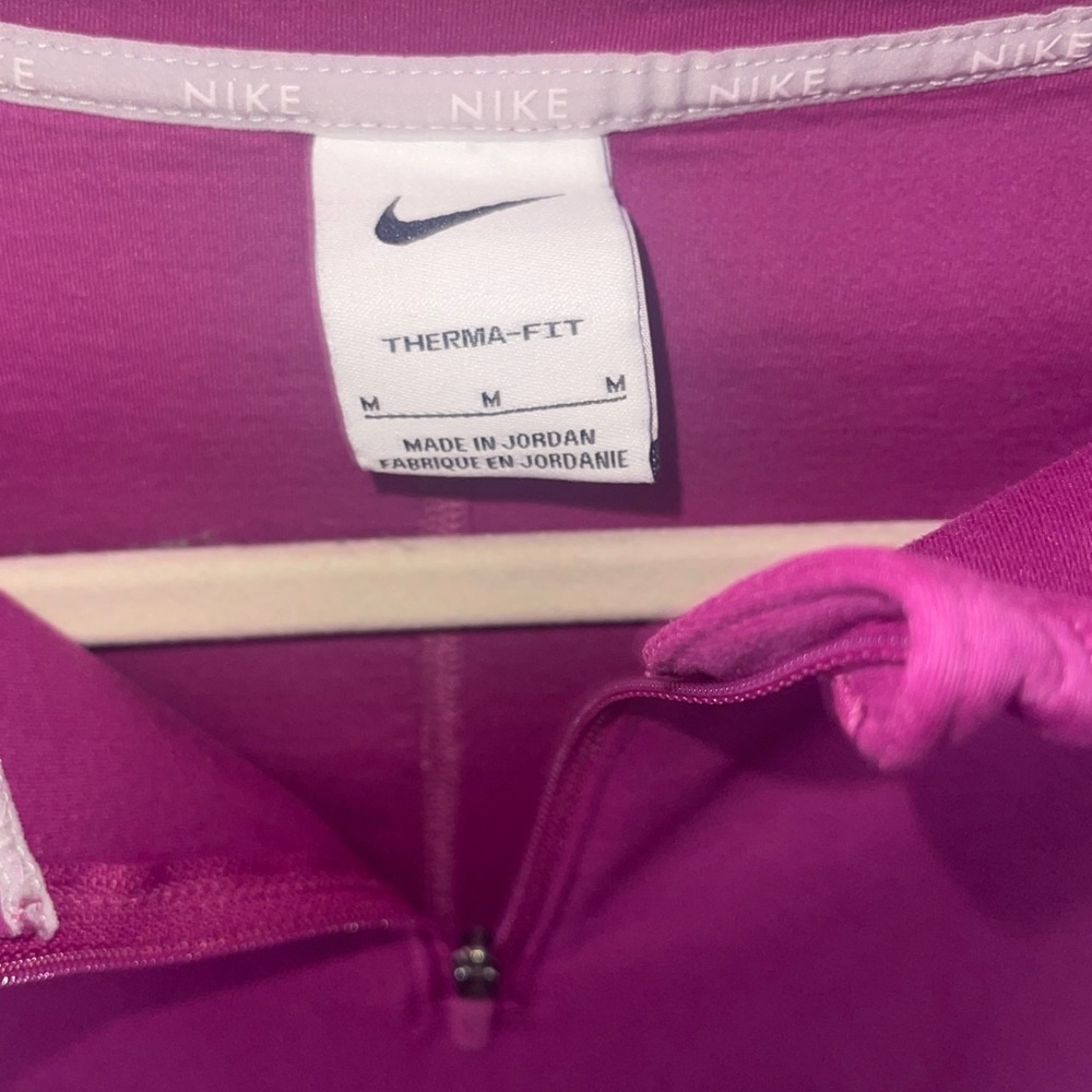 Nike Therma-Fit Magenta Quarter Zip - Picture 2 of 5